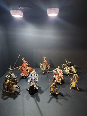 8 Vintage Schleih Medieval Knight Figurine Collection -